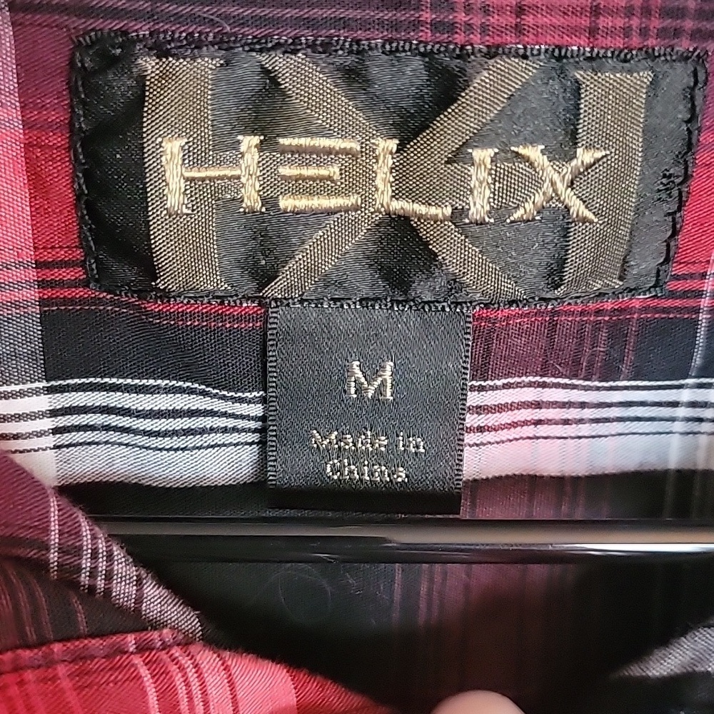 Helix men's medium, black and red plaid buttondown shirt. - Picture 3 of 7